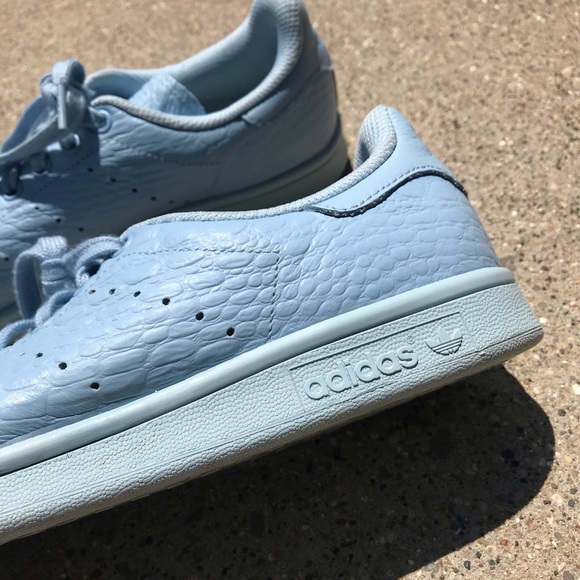 adidas stan smith light blue